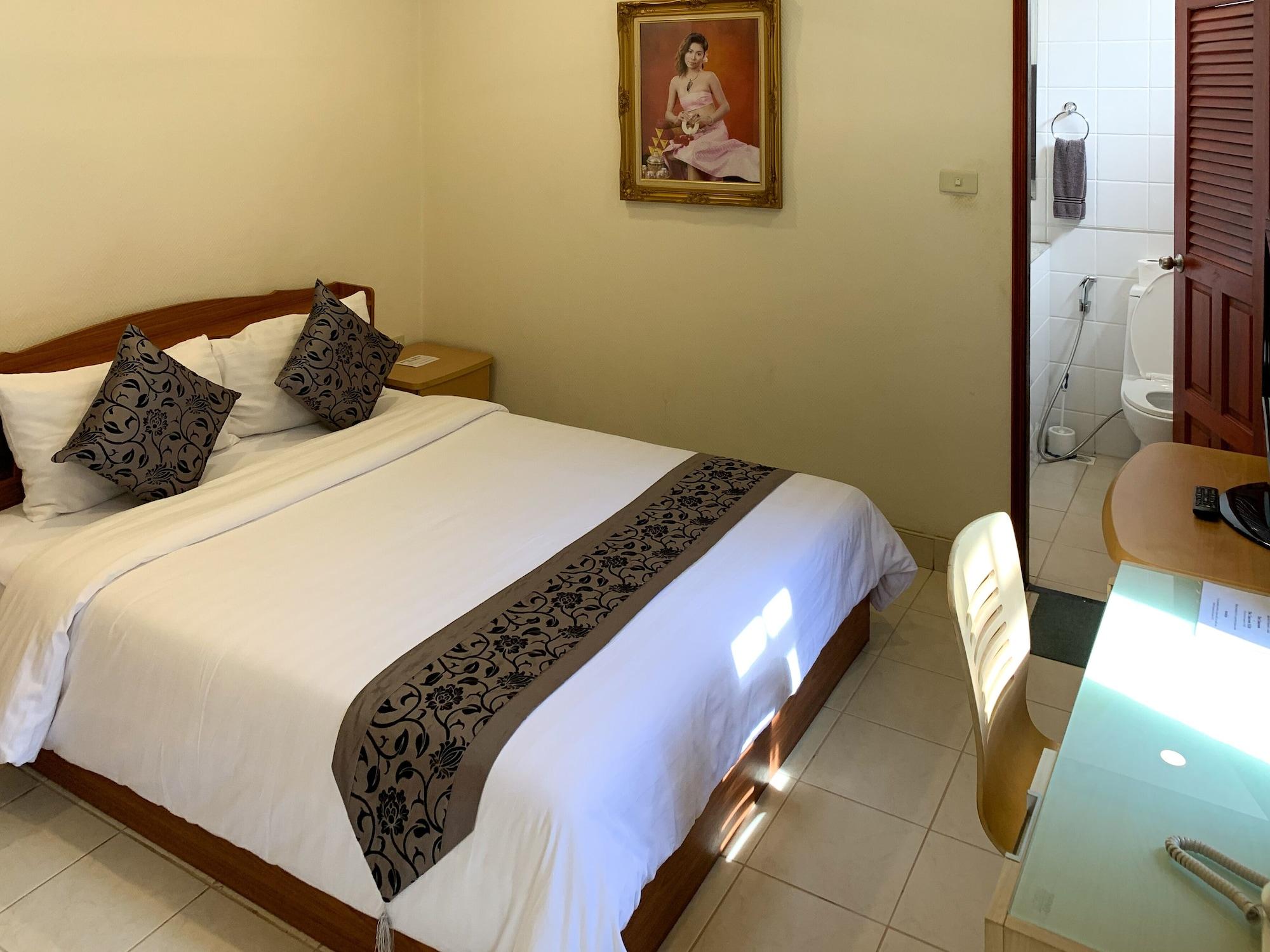 The Classroom Hotel Pattaya Exteriör bild