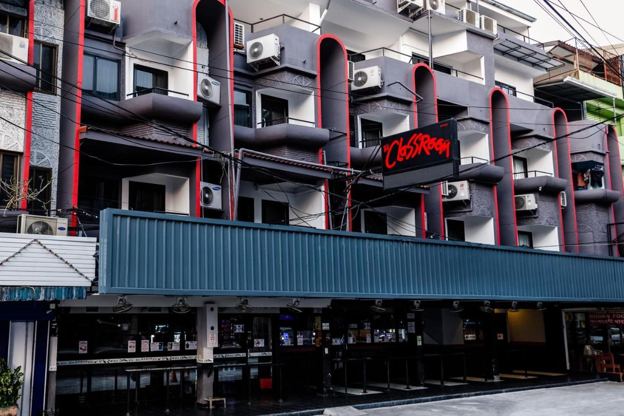 The Classroom Hotel Pattaya Exteriör bild